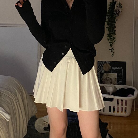 White tennis skort - Picture 8 of 10